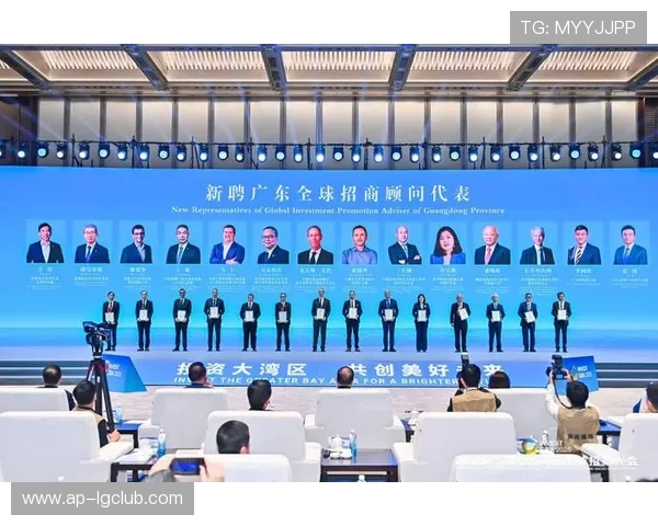 冬训磨砺青春意志凝聚团队力量助推足球梦想再启新征程